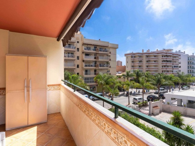 Apartamento con 3 Dormitorios  en Fuengirola