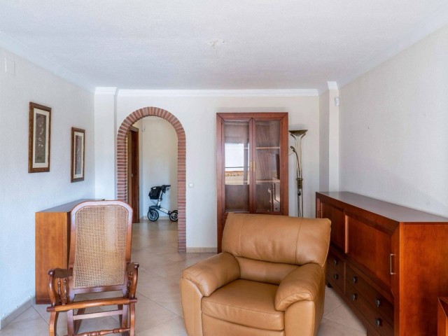 Apartamento con 3 Dormitorios  en Fuengirola