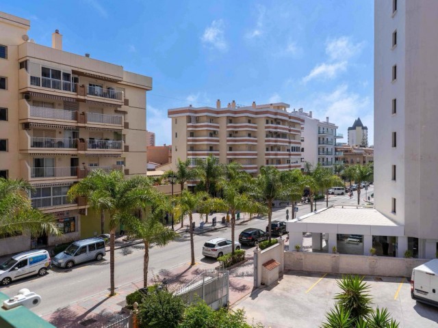 Apartamento con 3 Dormitorios  en Fuengirola