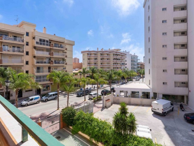 Apartamento con 3 Dormitorios  en Fuengirola
