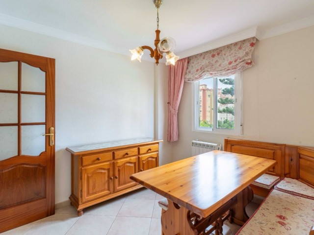 Apartamento con 3 Dormitorios  en Fuengirola