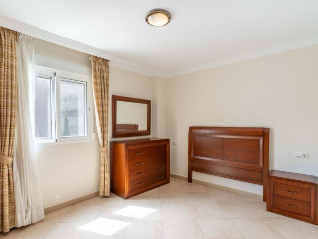 Apartamento con 3 Dormitorios  en Fuengirola