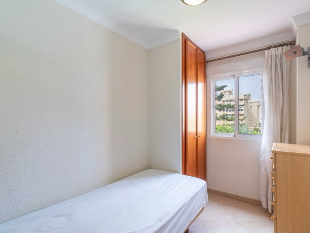 Apartamento con 3 Dormitorios  en Fuengirola