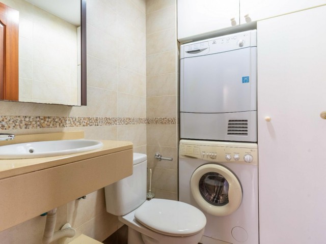 Apartamento con 3 Dormitorios  en Fuengirola