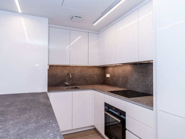 Apartamento con 2 Dormitorios  en Fuengirola