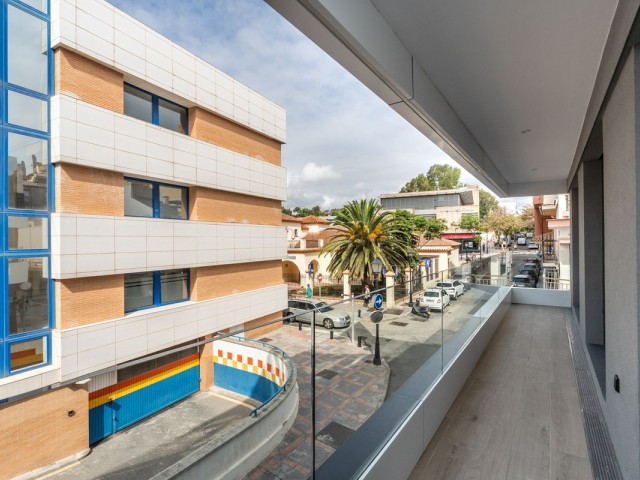 Apartamento con 2 Dormitorios  en Fuengirola