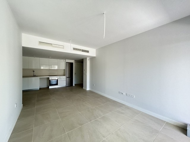 Apartamento con 2 Dormitorios  en New Golden Mile