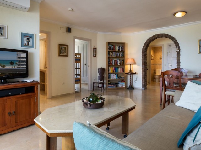 2 Schlafzimmer Apartment in La Carihuela