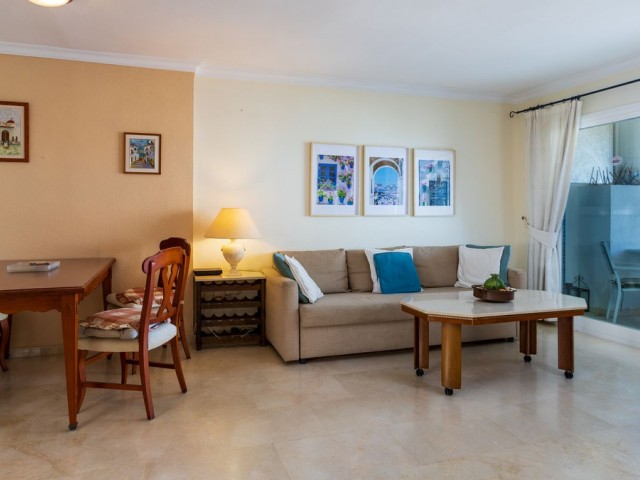 2 Schlafzimmer Apartment in La Carihuela
