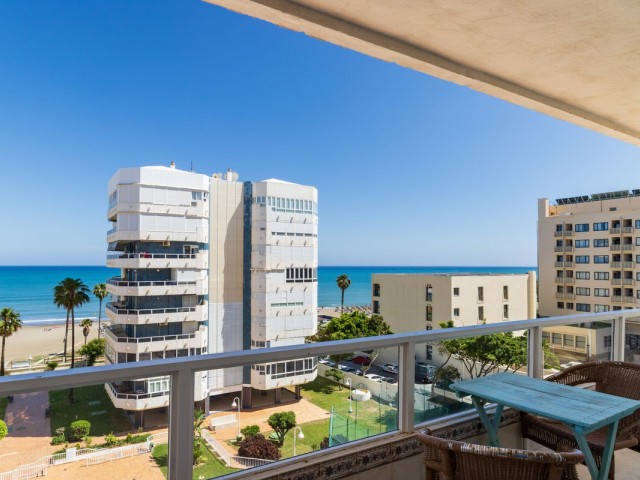2 Schlafzimmer Apartment in La Carihuela