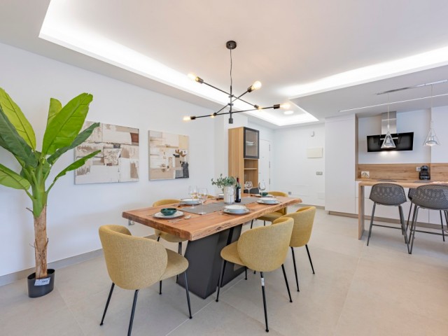 Apartamento con 3 Dormitorios  en Marbella
