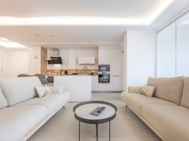 Apartamento con 3 Dormitorios  en Marbella