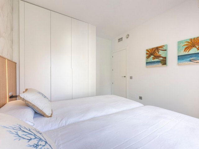 Apartamento con 3 Dormitorios  en Marbella