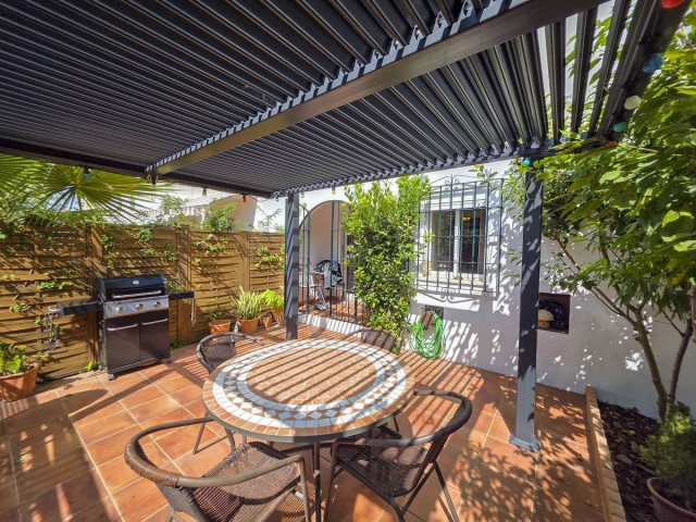 Reihenhaus, Casares Playa, R5081407