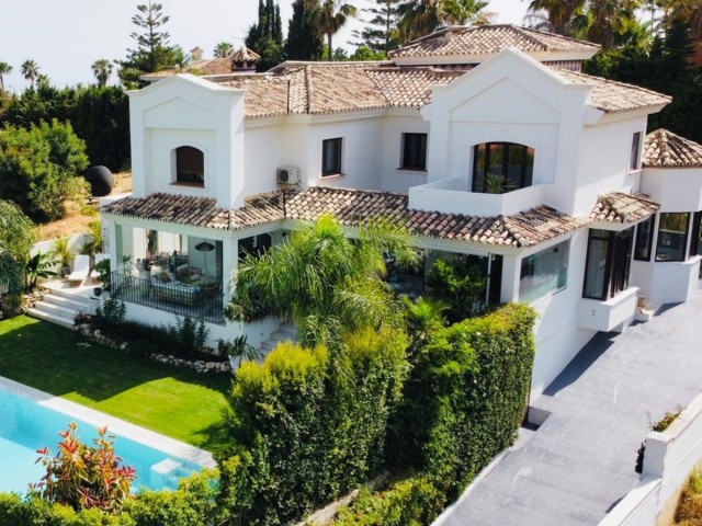 6 Soveroms Villa i Marbella