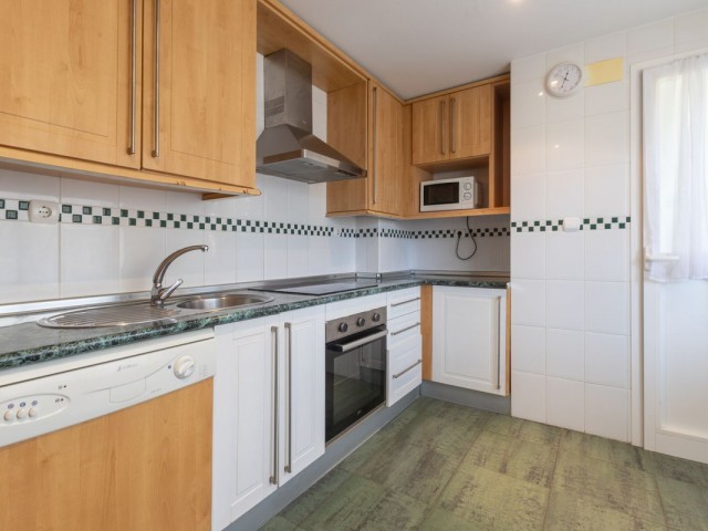 3 Bedrooms Apartment in Elviria