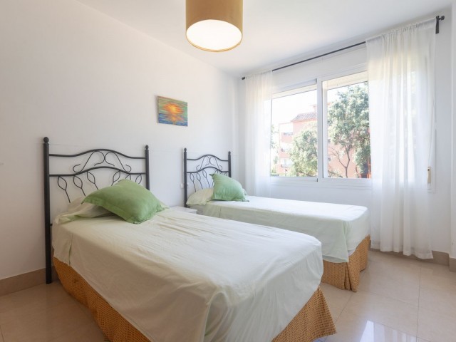 3 Bedrooms Apartment in Elviria