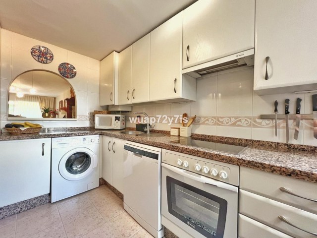 3 Makuuhuoneen Huoneisto Guadalmina Alta