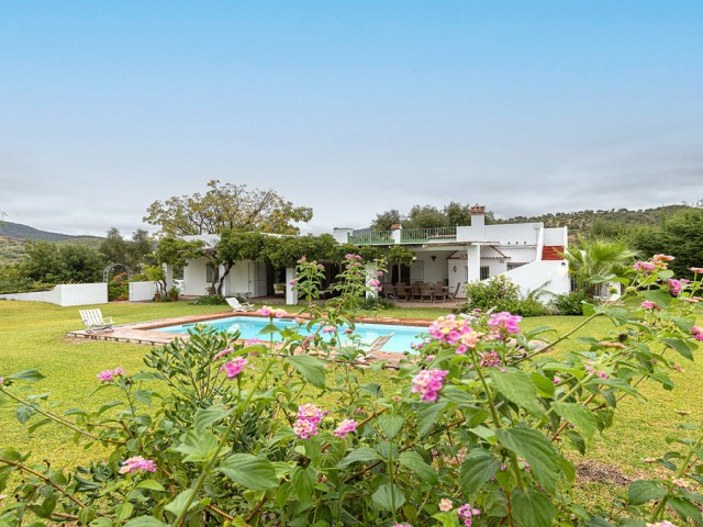 Villa avec 3 Chambres  à San Pablo de Buceite