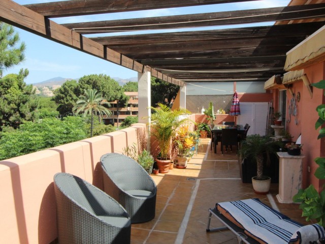 Takvåning i Elviria
