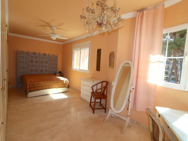 Penthouse in Elviria