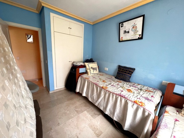 Apartamento con 3 Dormitorios  en Fuengirola