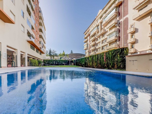 Apartamento con 3 Dormitorios  en Fuengirola