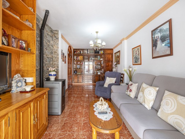 4 Schlafzimmer Reihenhaus in Nueva Andalucía