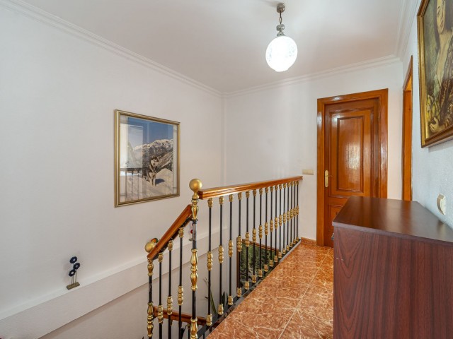 4 Schlafzimmer Reihenhaus in Nueva Andalucía