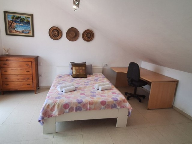 Appartement avec 4 Chambres  à Torrequebrada