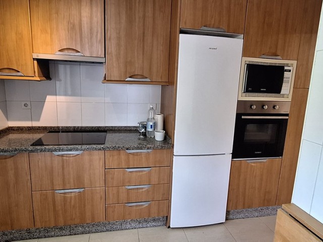 Appartement avec 4 Chambres  à Torrequebrada