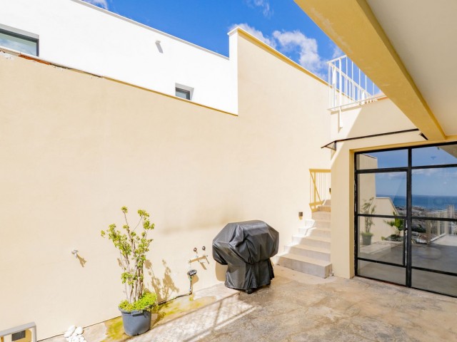5 Bedrooms Villa in Benalmadena