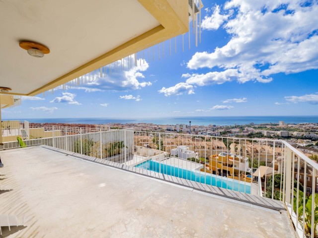 5 Bedrooms Villa in Benalmadena
