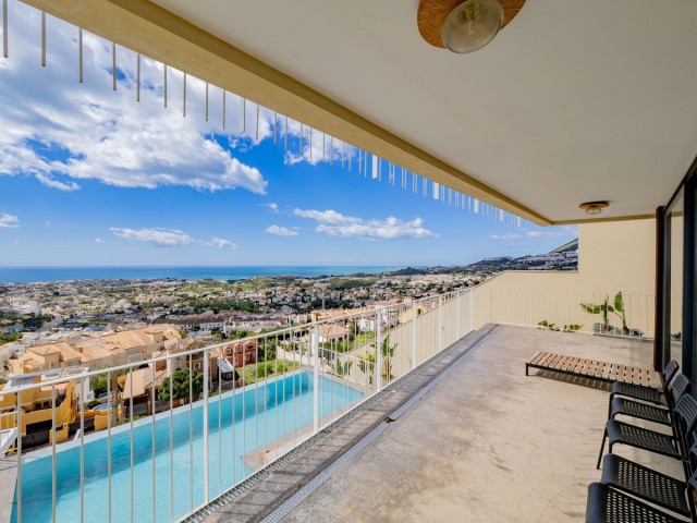 5 Bedrooms Villa in Benalmadena