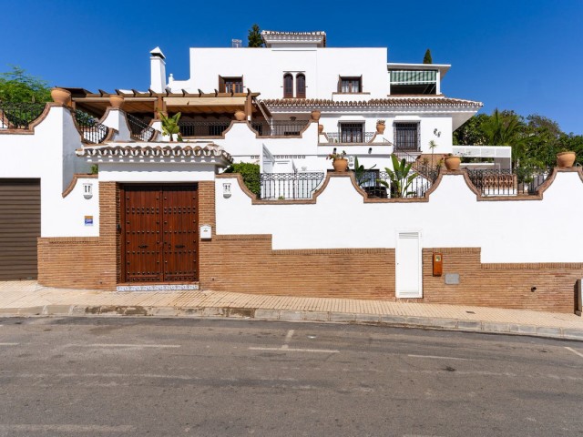 Villa avec 9 Chambres  à Torre del Mar