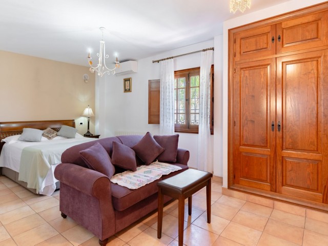 Villa avec 9 Chambres  à Torre del Mar