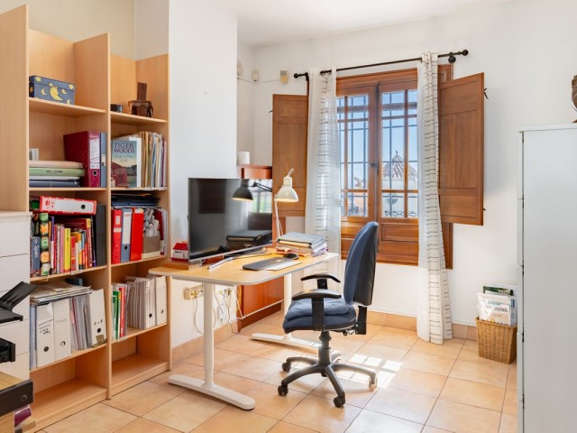 Villa avec 9 Chambres  à Torre del Mar