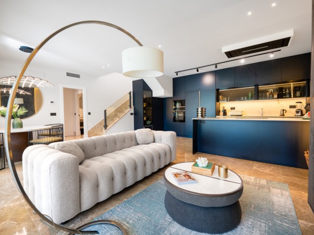 3 Bedrooms Townhouse in Marbella