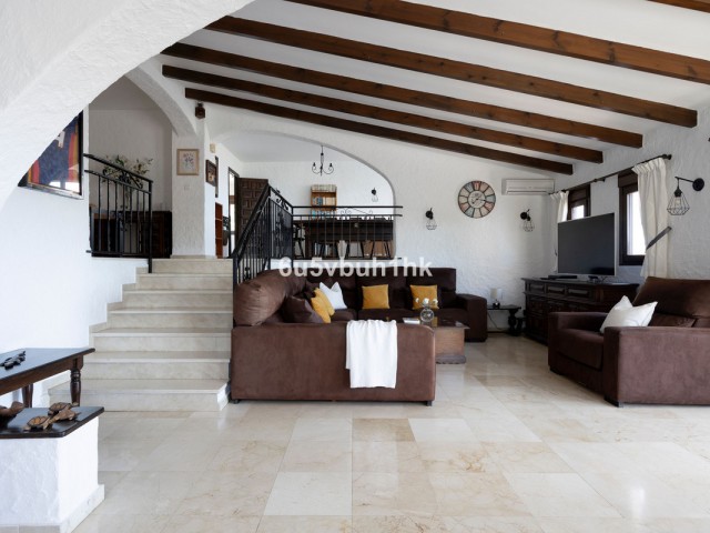 6 Bedrooms Villa in Torremuelle