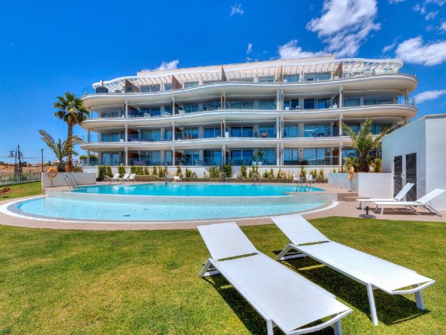 Apartamento con 3 Dormitorios  en Fuengirola