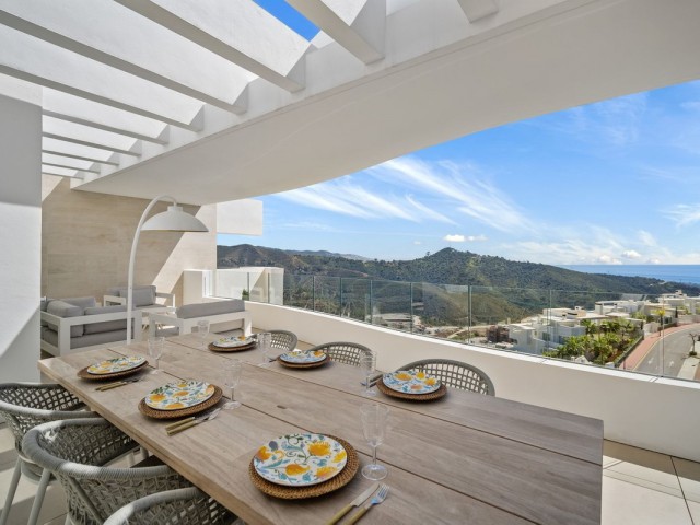 Apartamento con 3 Dormitorios  en Marbella