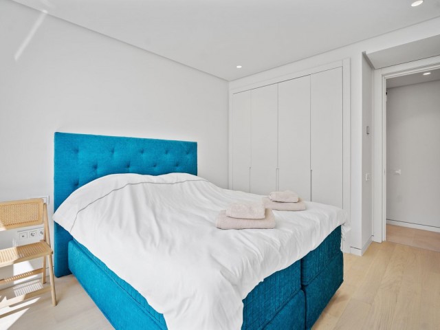 Apartamento con 3 Dormitorios  en Marbella