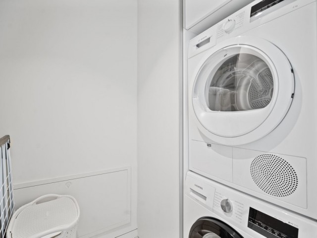 Apartamento con 3 Dormitorios  en Marbella