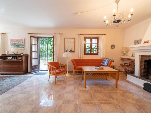 Villa con 4 Dormitorios  en Fuengirola