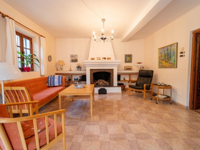 Villa con 4 Dormitorios  en Fuengirola
