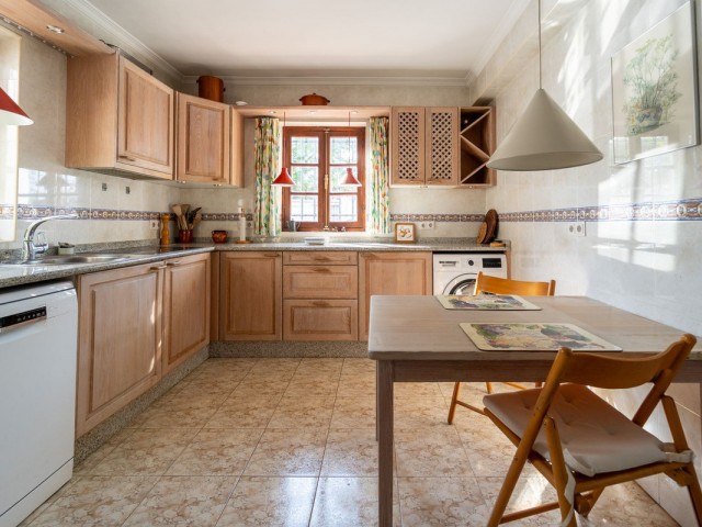 Villa con 4 Dormitorios  en Fuengirola