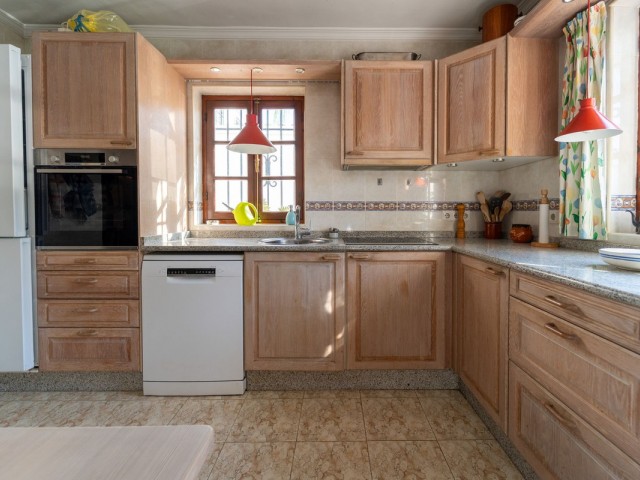 Villa con 4 Dormitorios  en Fuengirola