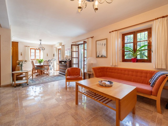 Villa con 4 Dormitorios  en Fuengirola