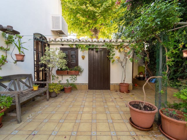 Villa con 4 Dormitorios  en Fuengirola