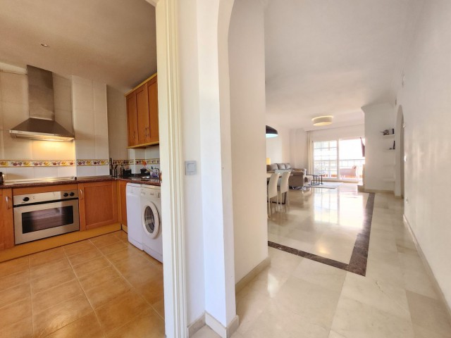 Leilighet, Nueva Andalucia, R5117008